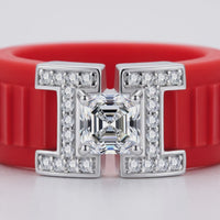 PANTHEON Flex Ring, moissanite close-up video